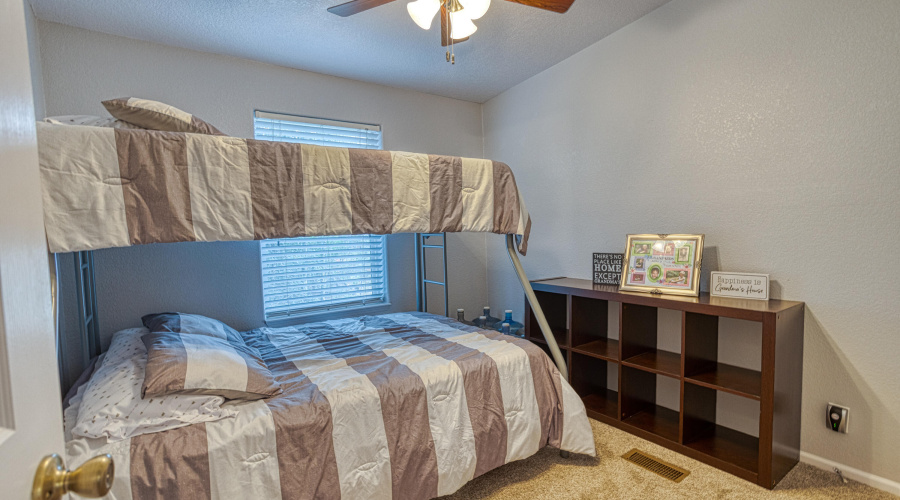 PAX_0496_AuroraHDR2019-edit