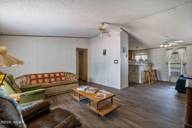 2141 Cottontail Road, Overgaard, Arizona 85933, Bedrooms, ,Bathrooms,Residential,For Sale,Cottontail,257706
