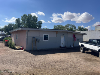 2220 Navajo Boulevard, Holbrook, Arizona 86025, ,Commercial,For Sale,Navajo,257786
