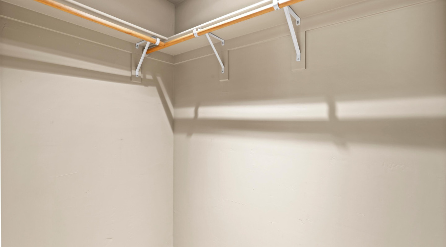 2nd Bedroom Closet