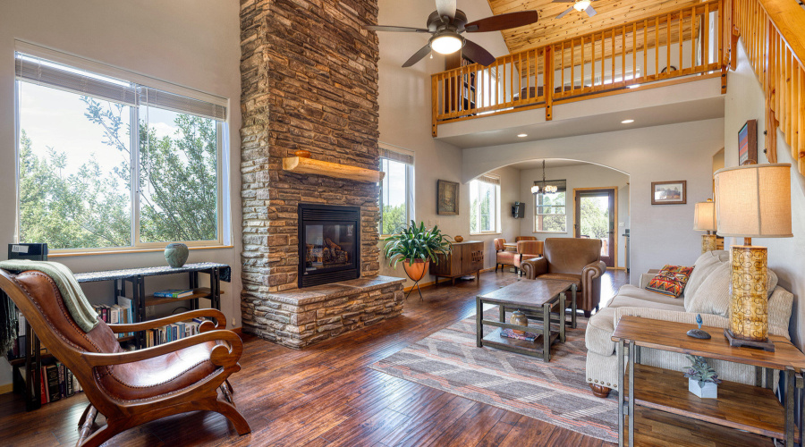 012_photo12_2220_e_rock_garden_dr._sl_st