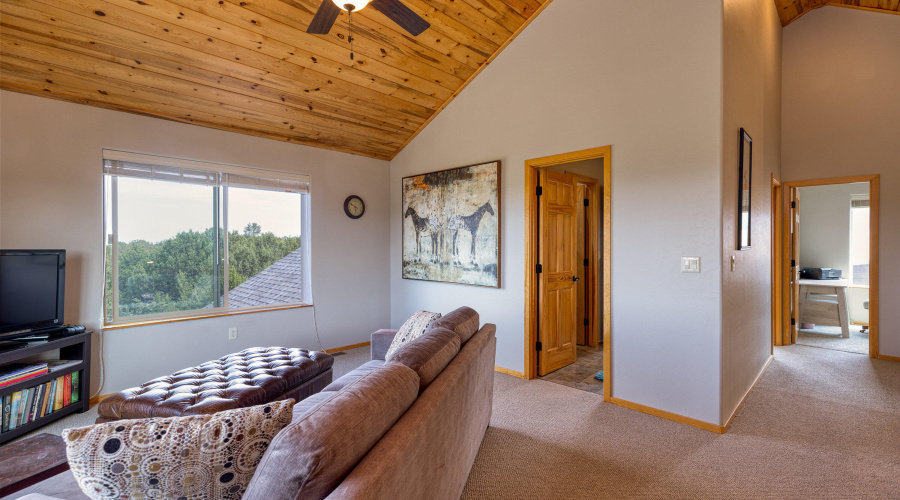 033_photo33_2220_e_rock_garden_dr._sl_st