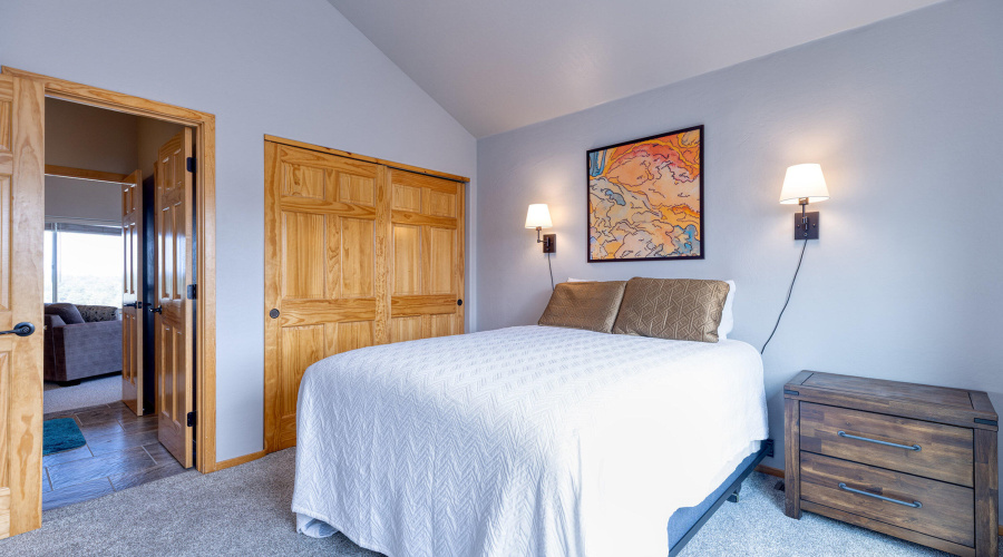 039_photo39_2220_e_rock_garden_dr._sl_st