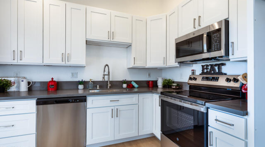 502 1100 West Street W MLS-13