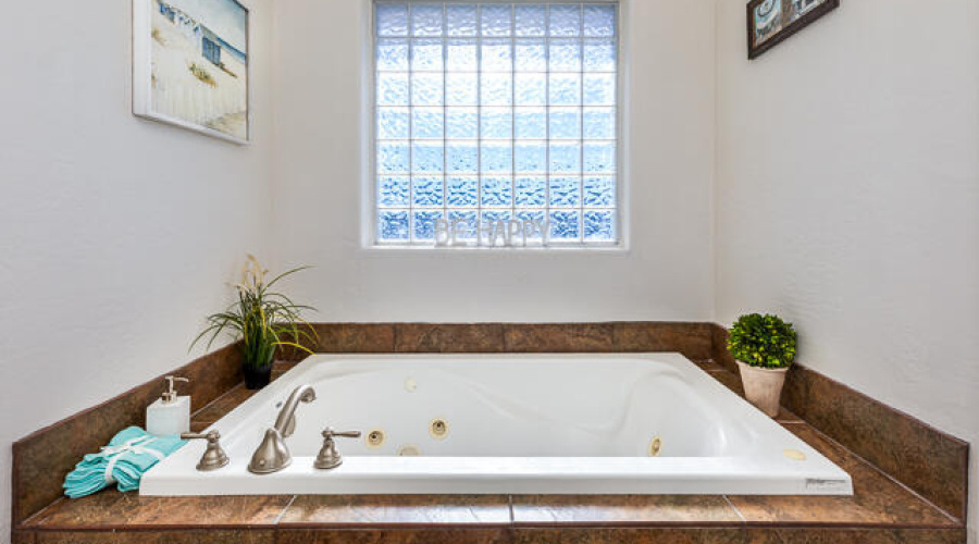 502 1100 West Street W MLS-34