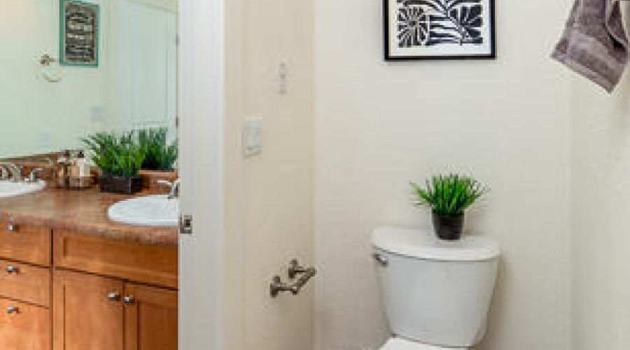 502 1100 West Street W MLS-37