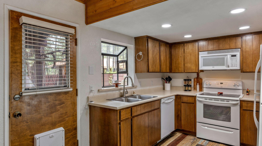 6367ChristmasTreeCir-Pinetop-AZ-11