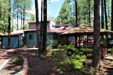 6367 Christmas Tree Circle, Pinetop, Arizona 85935, Bedrooms, ,Bathrooms,Residential,For Sale,Christmas Tree,257685