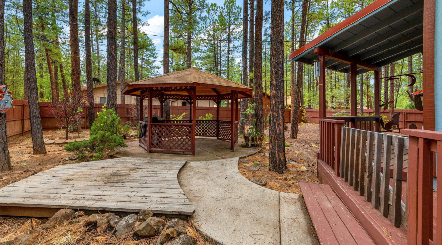 6367ChristmasTreeCir-Pinetop-AZ-24