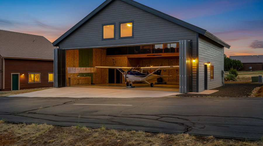 WELCOME TO THE HANGAR