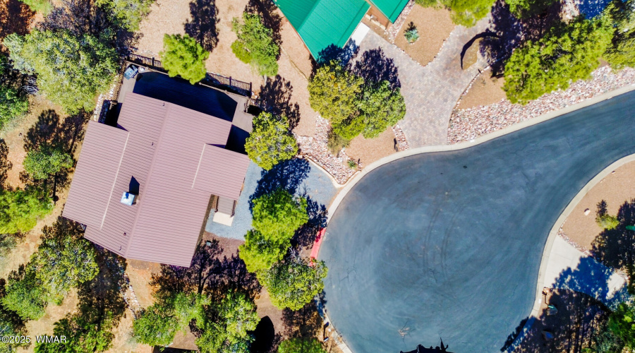 4760-W-Bison-Ln-air-4