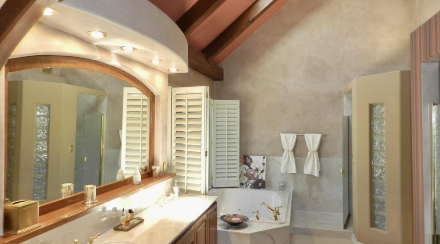 1DEF67F4-82D1-4C4A-AD6B-96819F2A1FA4_1_1