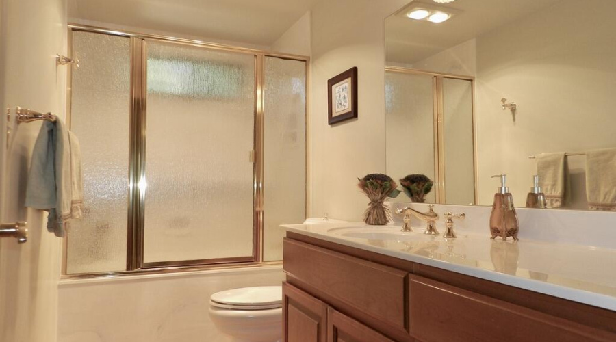 E6A7F92F-BCC1-448D-B4E1-6E393F700C07_1_1