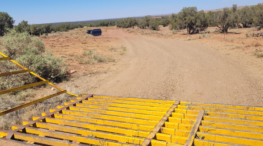 5032 Entrance from 5020