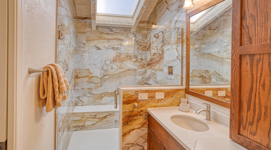 PAX_1049_AuroraHDR2019-edit