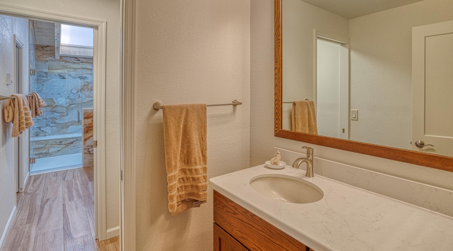 PAX_1055_AuroraHDR2019-edit