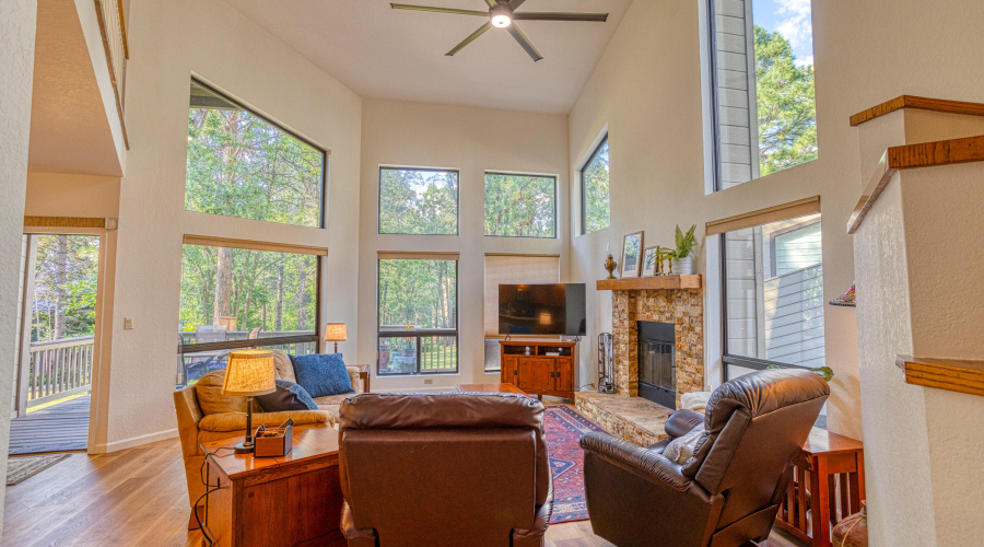 PAX_1100_AuroraHDR2019-edit