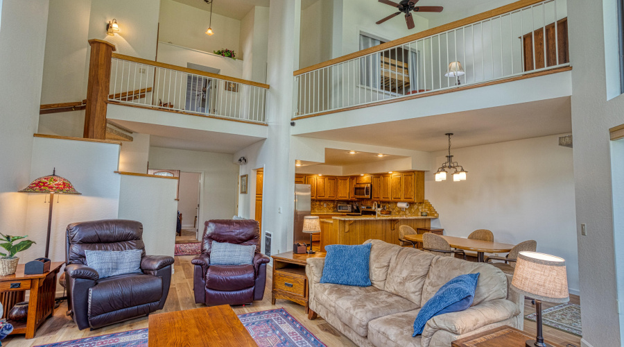 PAX_1097_AuroraHDR2019-edit