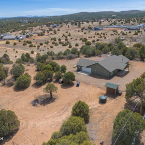 Linden Home on 1.97 Acres!