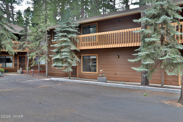 2594 Mustang Circle, Pinetop, Arizona 85935, Bedrooms, ,Bathrooms,Residential,For Sale,Mustang,257832