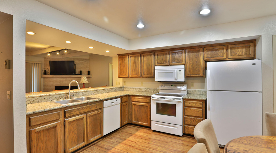 2594 Mustang Circle #10