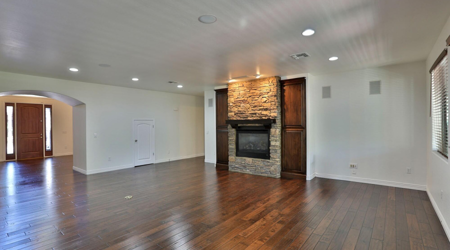 5723 Hidden Oak Dr. N