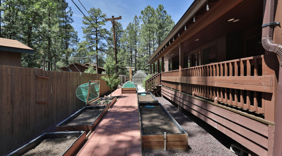 5723 Hidden Oak Dr. N