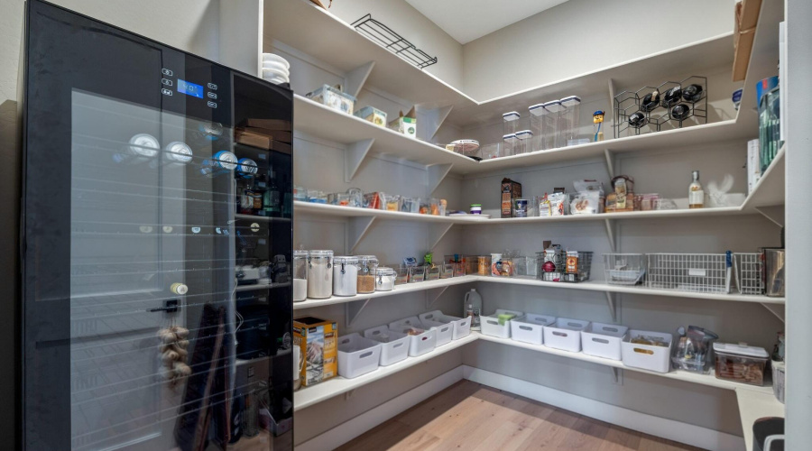 Walk in Pantry