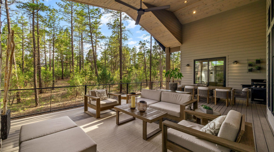 Outdoor living room