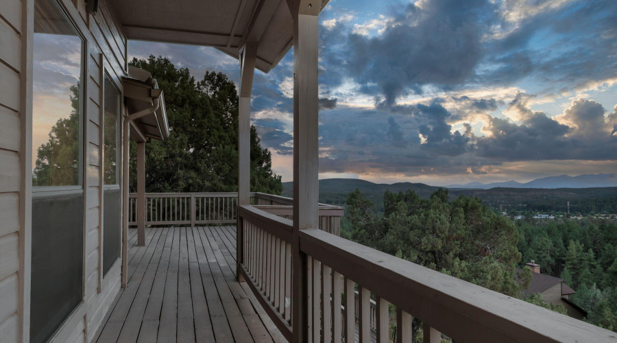 7-web-or-mls-TimberCreekTwilightV1-4