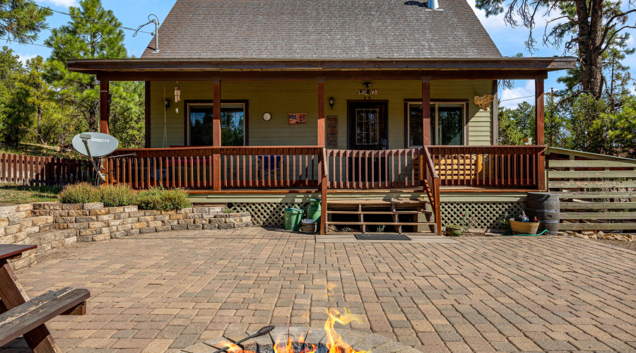 2003 Little Doe Trail, Overgaard, AZ-Cab