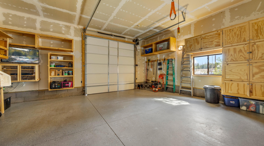 2003 Little Doe Trail, Overgaard, AZ-Cab