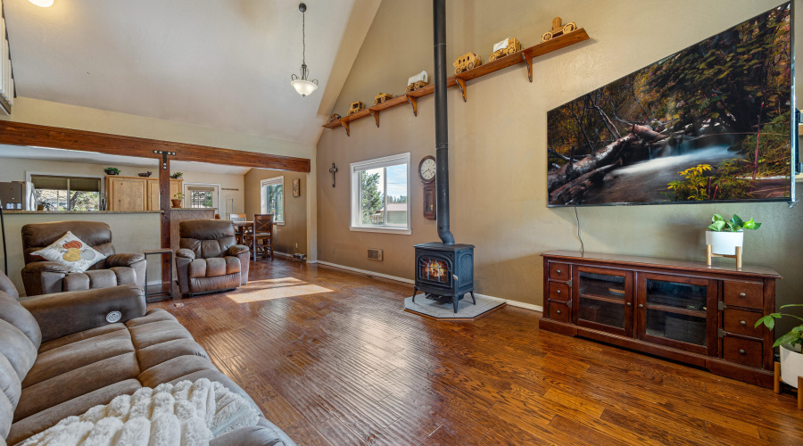 2003 Little Doe Trail, Overgaard, AZ-Cab