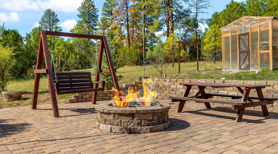 2003 Little Doe Trail, Overgaard, AZ-Cab