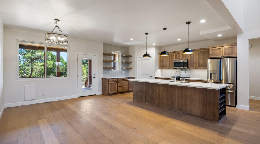 2268RoundaboutCir-HeberOvergaardAZ-11