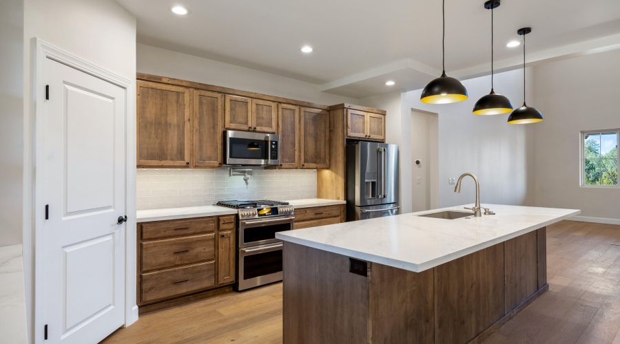 2268RoundaboutCir-HeberOvergaardAZ-15