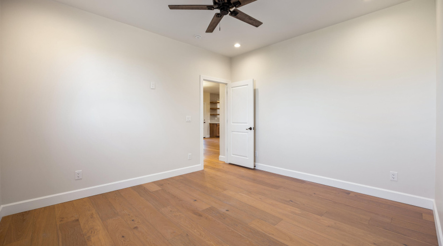 2268RoundaboutCir-HeberOvergaardAZ-26