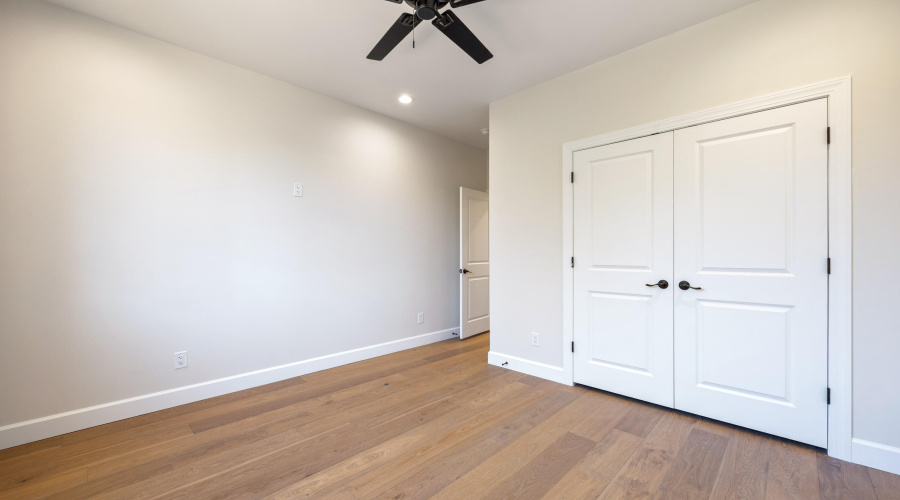 2268RoundaboutCir-HeberOvergaardAZ-29