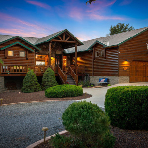 STUNNING PROPERTY