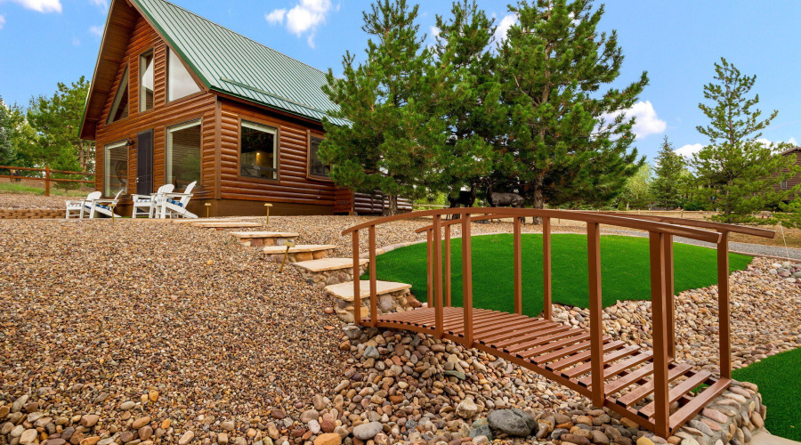 BRIDGE TO GUEST HOUSE