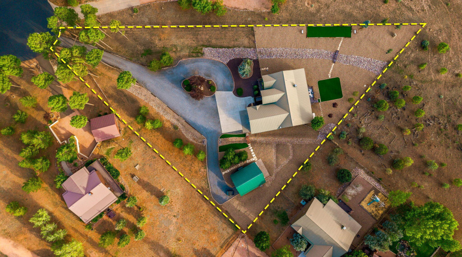 AERIAL VIEW WITH APPROXIMATE LOT LINES