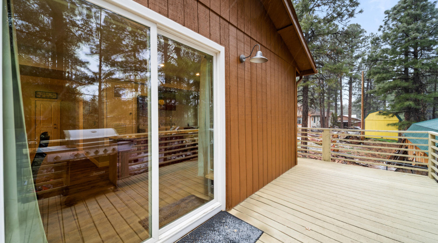Back Deck Access to Kitchen/Dining