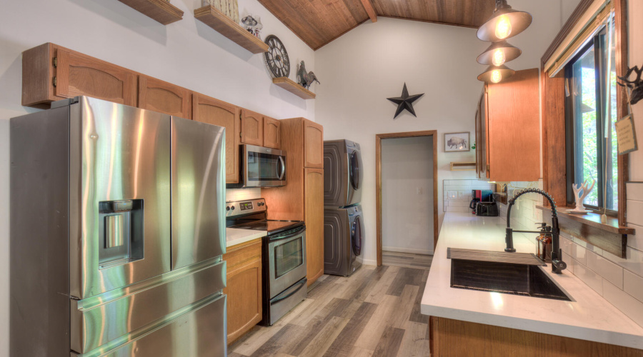 0D0A1552And9more_Enhancer copy.jpgps