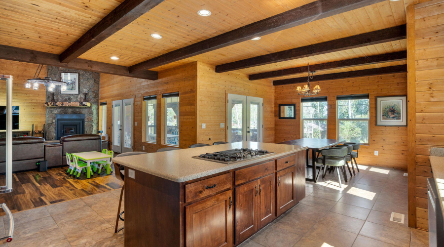 63CountyRd1121-CabinMAIN-Greer-AZ-15