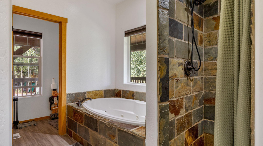 63CountyRd1121-CabinMAIN-Greer-AZ-23