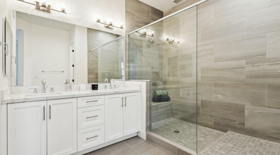 Plan 2 - Main Floor Primary Bath