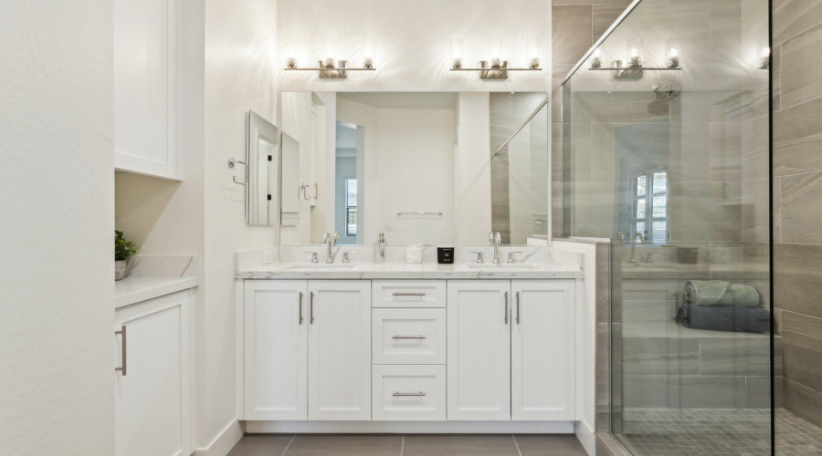 Plan 2 - Main Floor Primary Bath