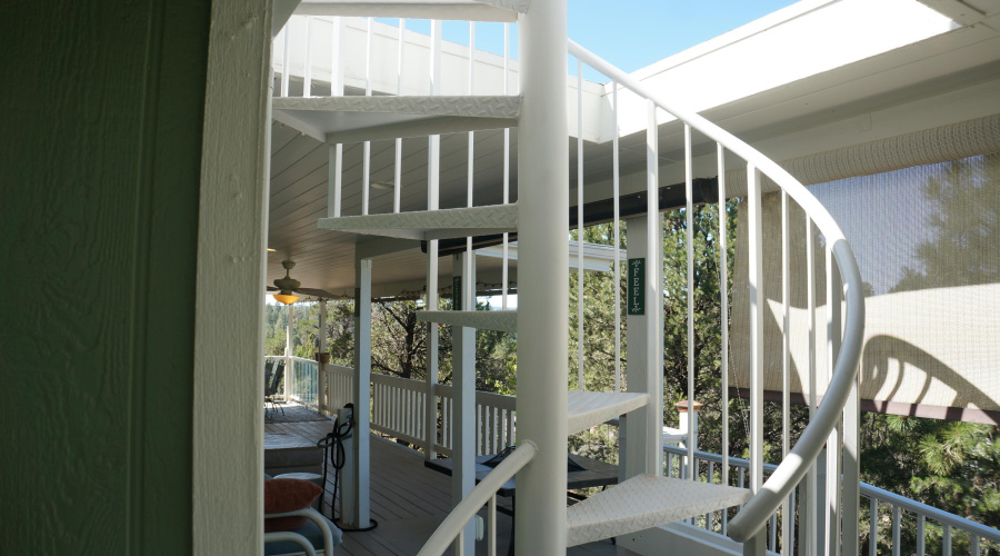 008 sprial staircase to roof viewing dec