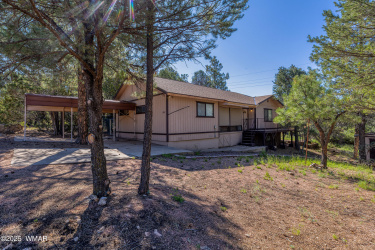 1987 Stagg Run, Overgaard, Arizona 85928, Bedrooms, ,Bathrooms,Residential,For Sale,Stagg,257986