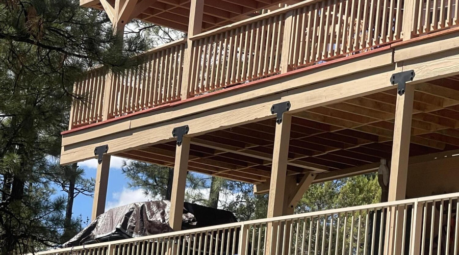 Two Large Decks and a Crows Nest !!